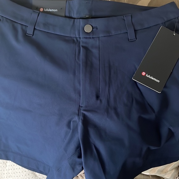 Brand New w/ tags - Mens LuLuLemon Commision Short Classic - Navy - Picture 6 of 6